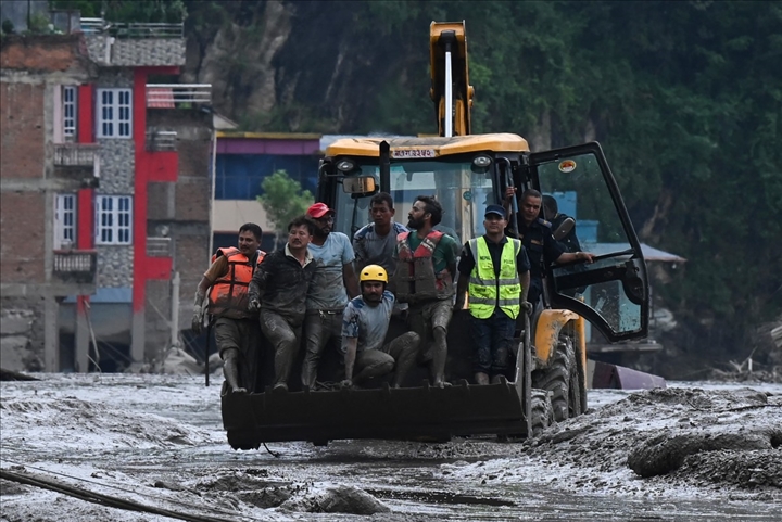 Coul�e de boue au Tibet: le bilan bondit � 558 disparus, dont 260 �trangers