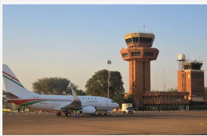 Niger : des tirs � l�arme lourde secouent Niamey, les autorit�s appellent au calme
